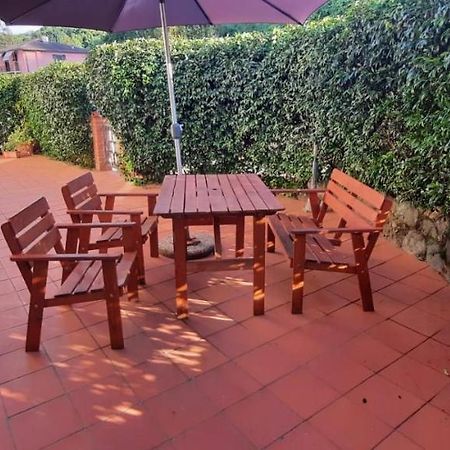 Appartamento Comodo Per Lerici E 5 Terre Piano di Follo Bagian luar foto